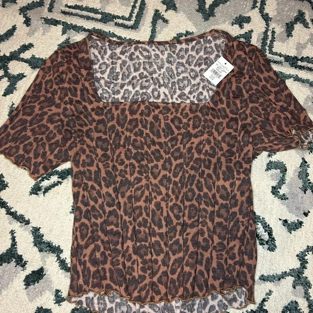 American  eagle NWT T-shirt sizes m​